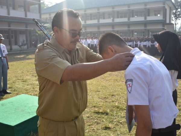 Mengenal Lingkungan Sekolah Melalui MPLS