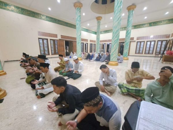 Panjatan Doa Guru dan Karyawan SMK Ma'arif NU 2 Ajibarang