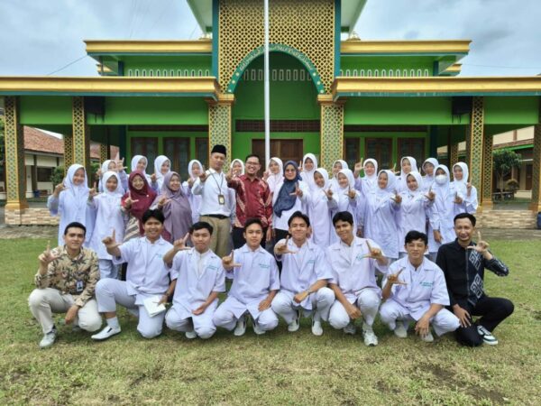 SMK Manuda Datangkan Guru Tamu untuk Ciptakan Pembelajaran Berbasis Industri SMK Manuda Datangkan Guru Tamu untuk Ciptakan Pembelajaran Berbasis Industri